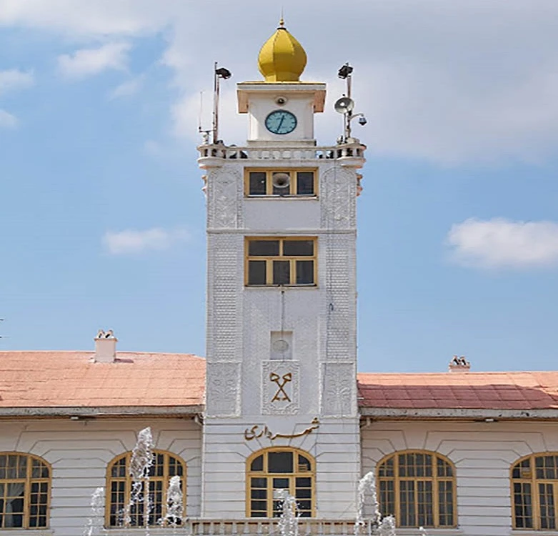 کاخ شهرداری، هتل ایران و برج ساعت رشت