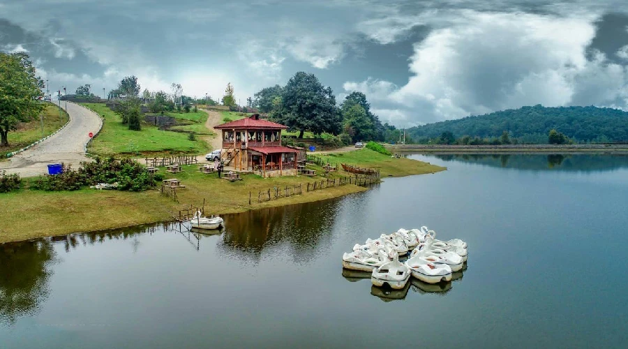 Lac Saqalaksar (miroir) Rasht