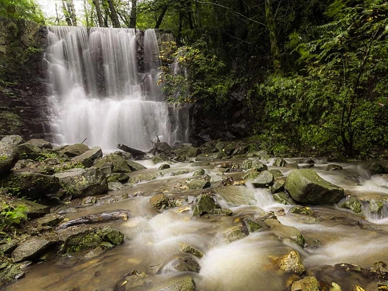 آبشار لونک سیاهکل - دیلمان