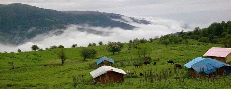 雷兹万沙赫彭内尔夏季牧场和村庄