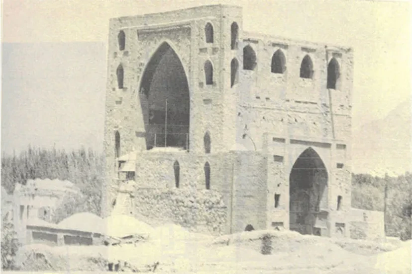 Burg Amir Sasan, Dorf Biachal, Rezvanshahr