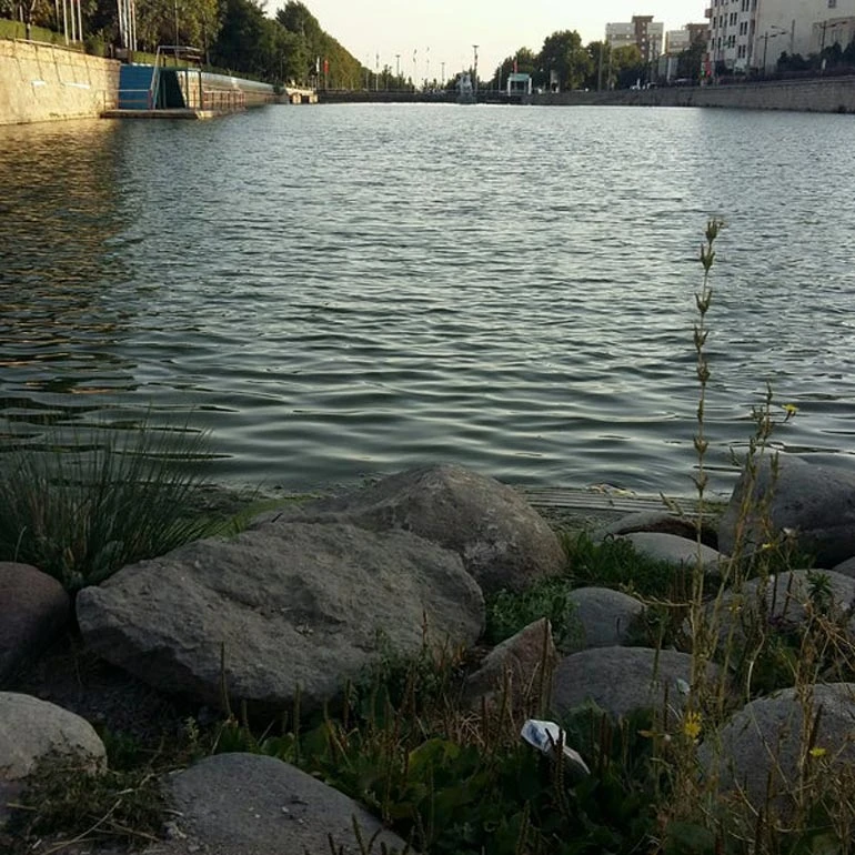 Rivière Sufi Chay Maragheh