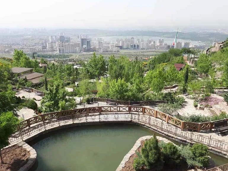 پارک آبشار تهران