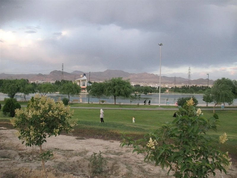 بوستان  آزادگان  تهران