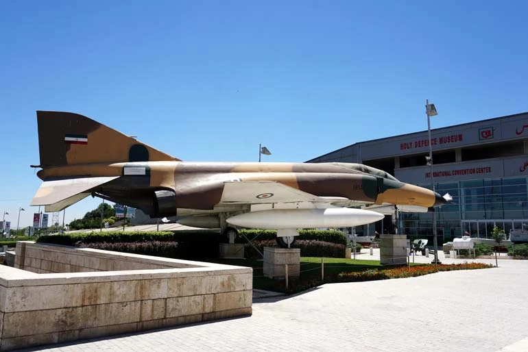 باغ موزه دفاع مقدس تهران