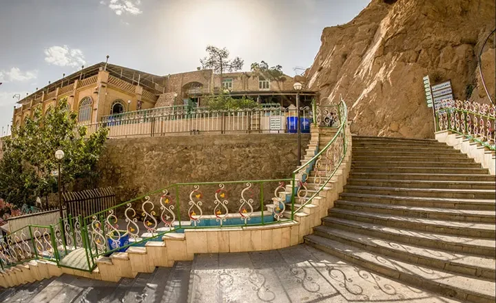 مقبره بی بی شهربانو شهر ری تهران