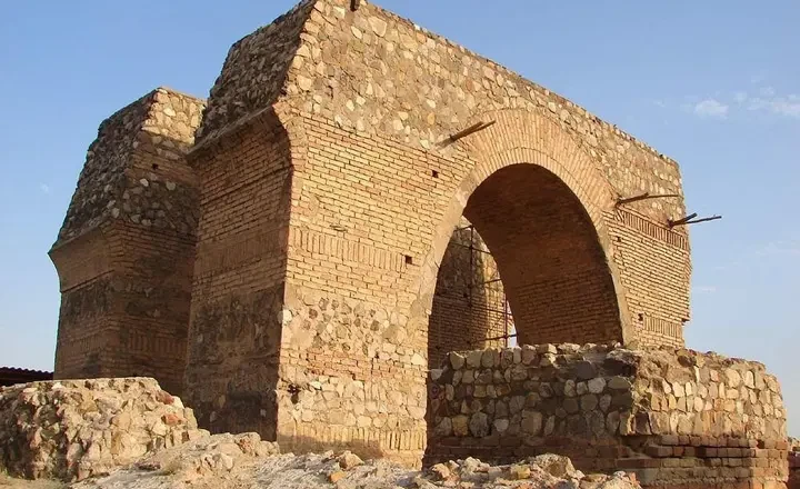 آتشکده بهرام ری یا تپه میل تهران