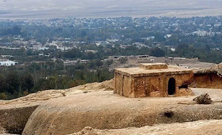 Temple du feu de Takhte Rostam à Téhéran