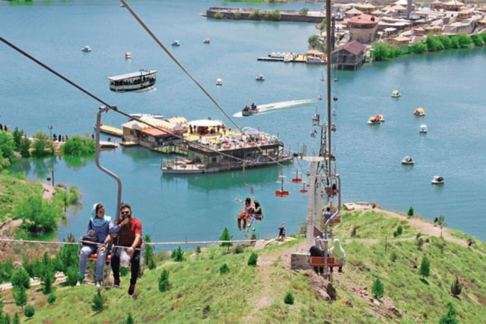 Akam-Park und Chalidareh Mashhad