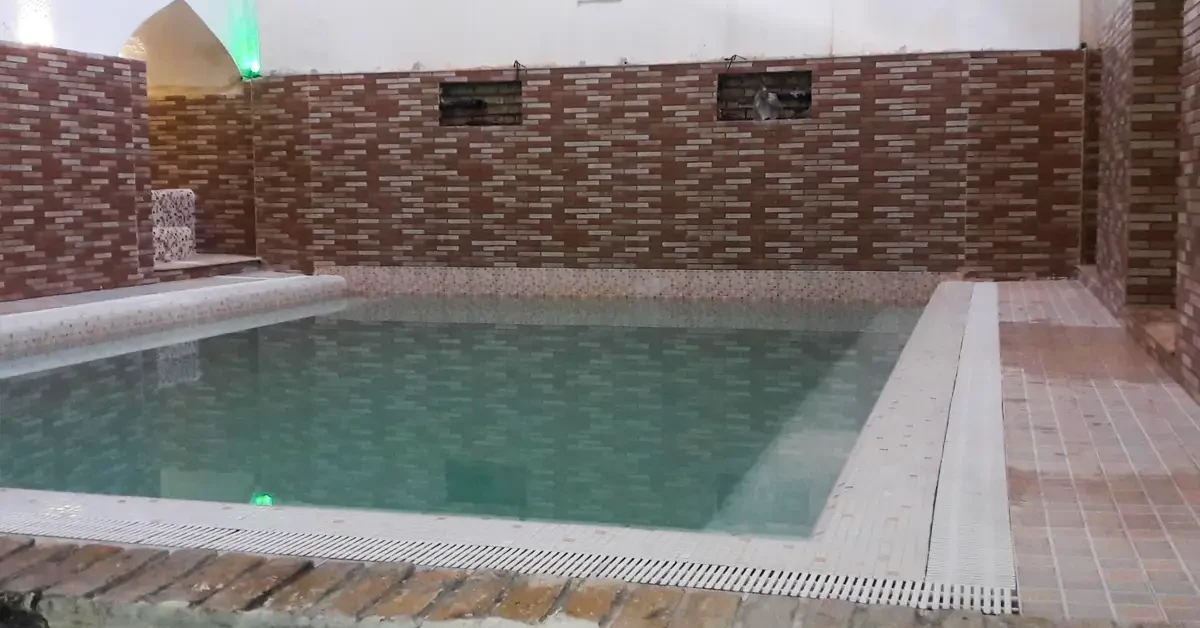 Manantial termal Shahan Garmab Sefid Sang Fariman