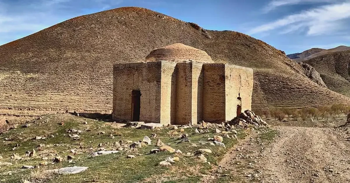 مزار بی آبه فریمان