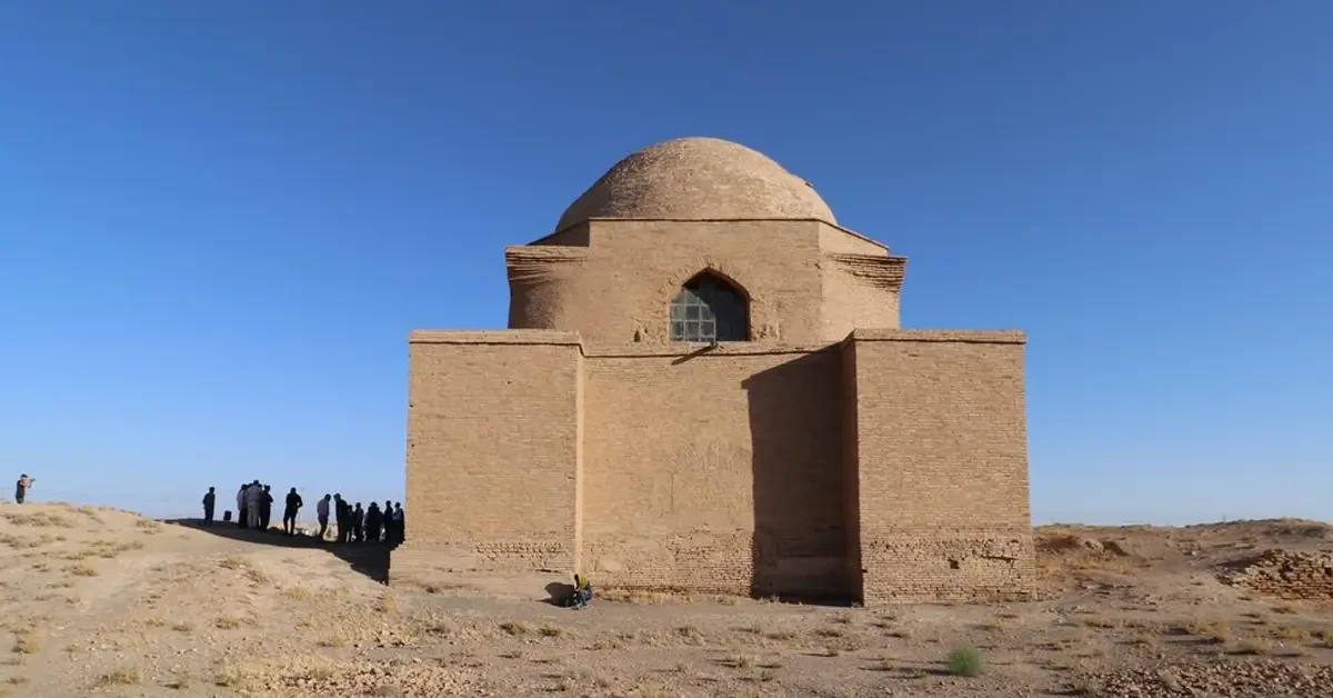 آرامگاه امیر ارسلان جاذب فریمان