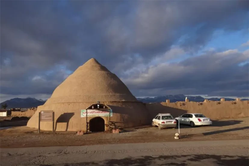 Nevera de Forutqeh Kashmar