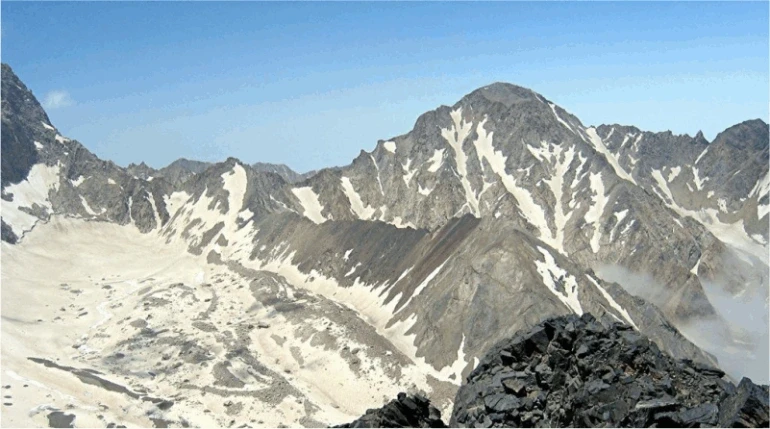 کوه تخت سلیمان چالوس