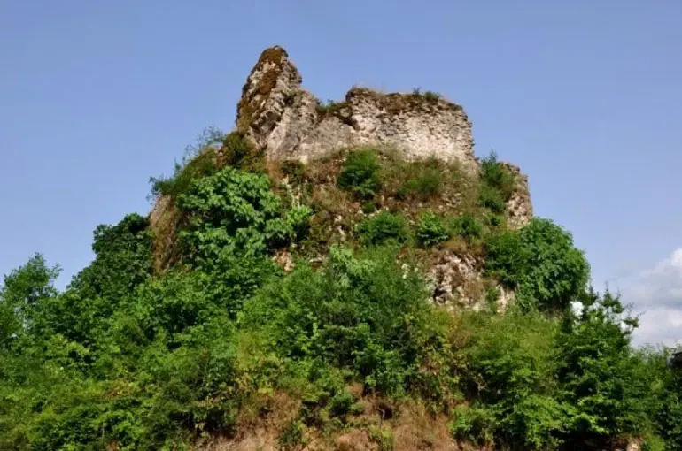 قلعه تنکا قلعه گردن تنکابن