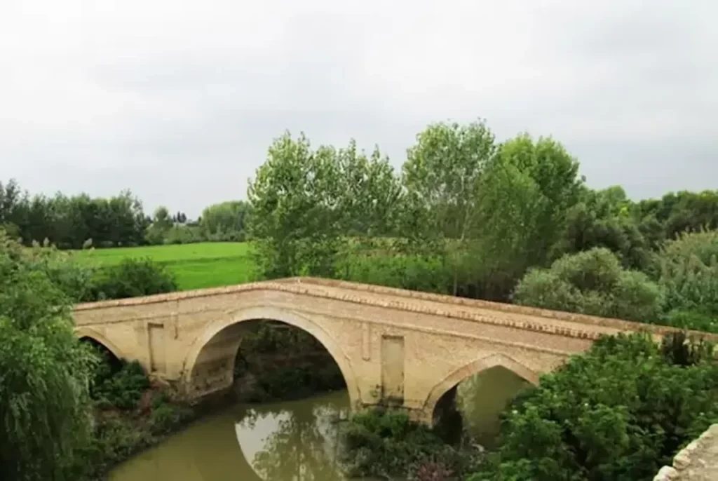 پل خشتی جویبار 