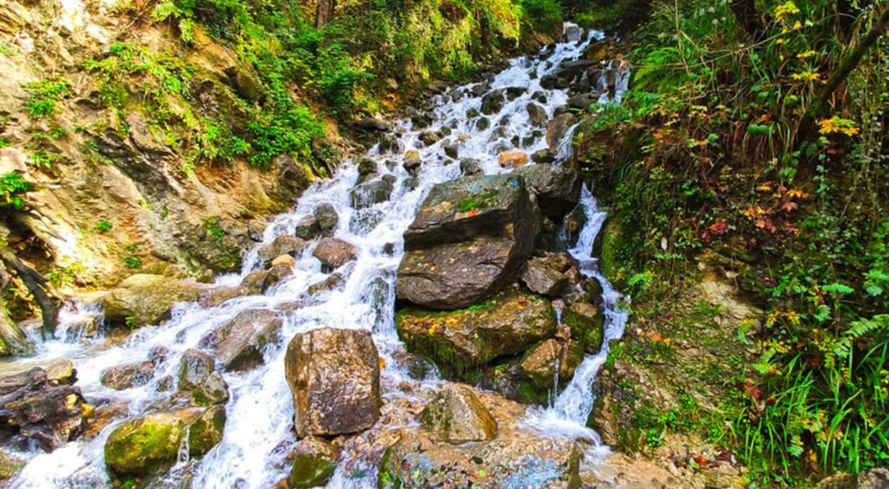 Водопад Аб Пари Нур