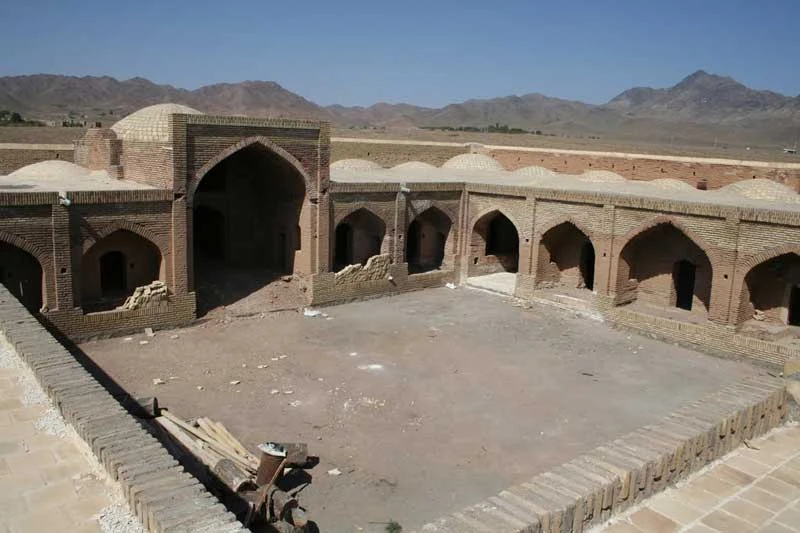 کاروانسرای بلاباد نائین