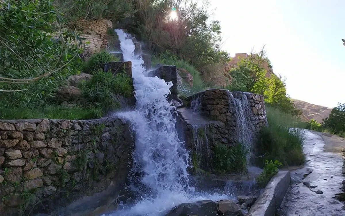 آبشار تقرچه سمیرم