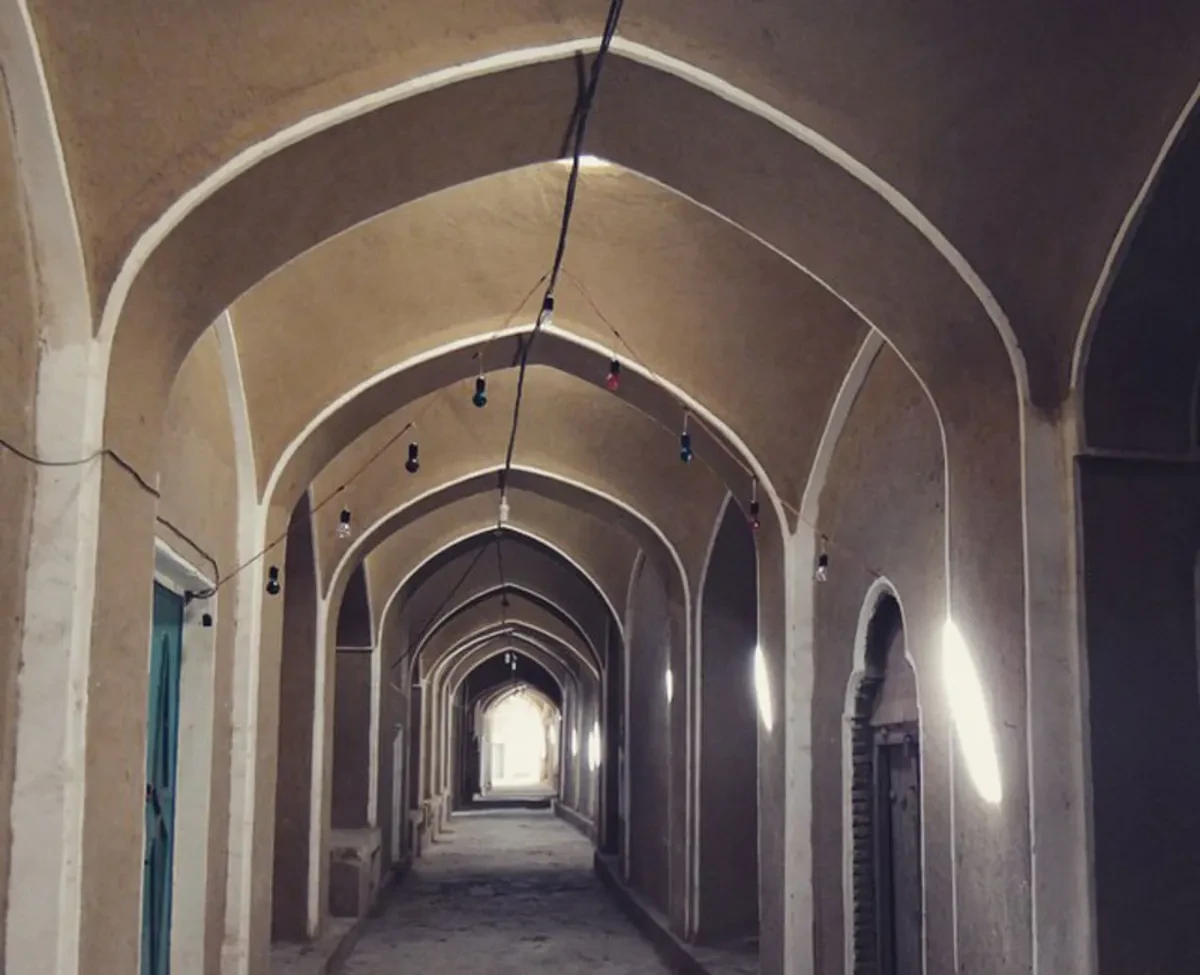 بازار تاریخی زواره