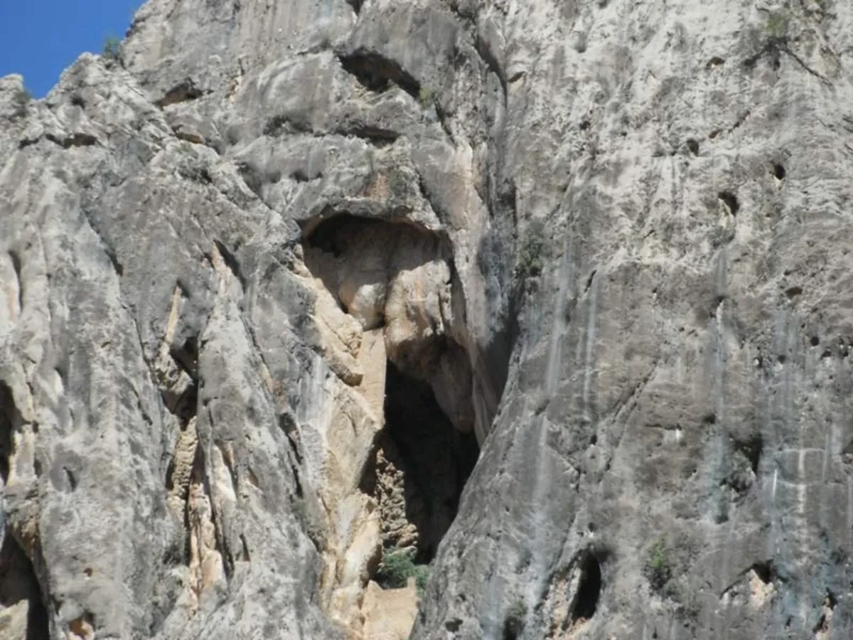 Eshkaft Shah Pichab, the large village of Basht