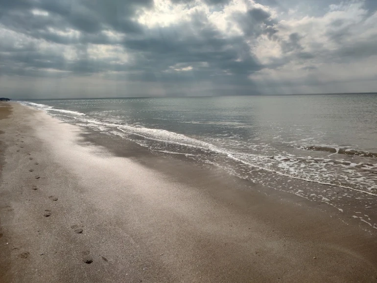 Playa Delaram, Bandar Deylam