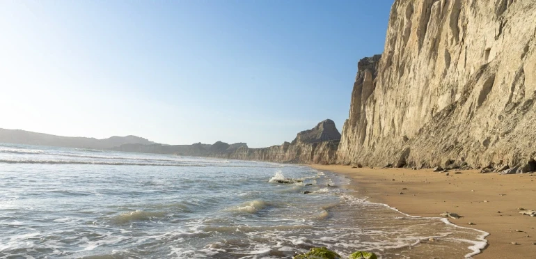 Playa Marciana o Puerto Imam Hassan Daylam