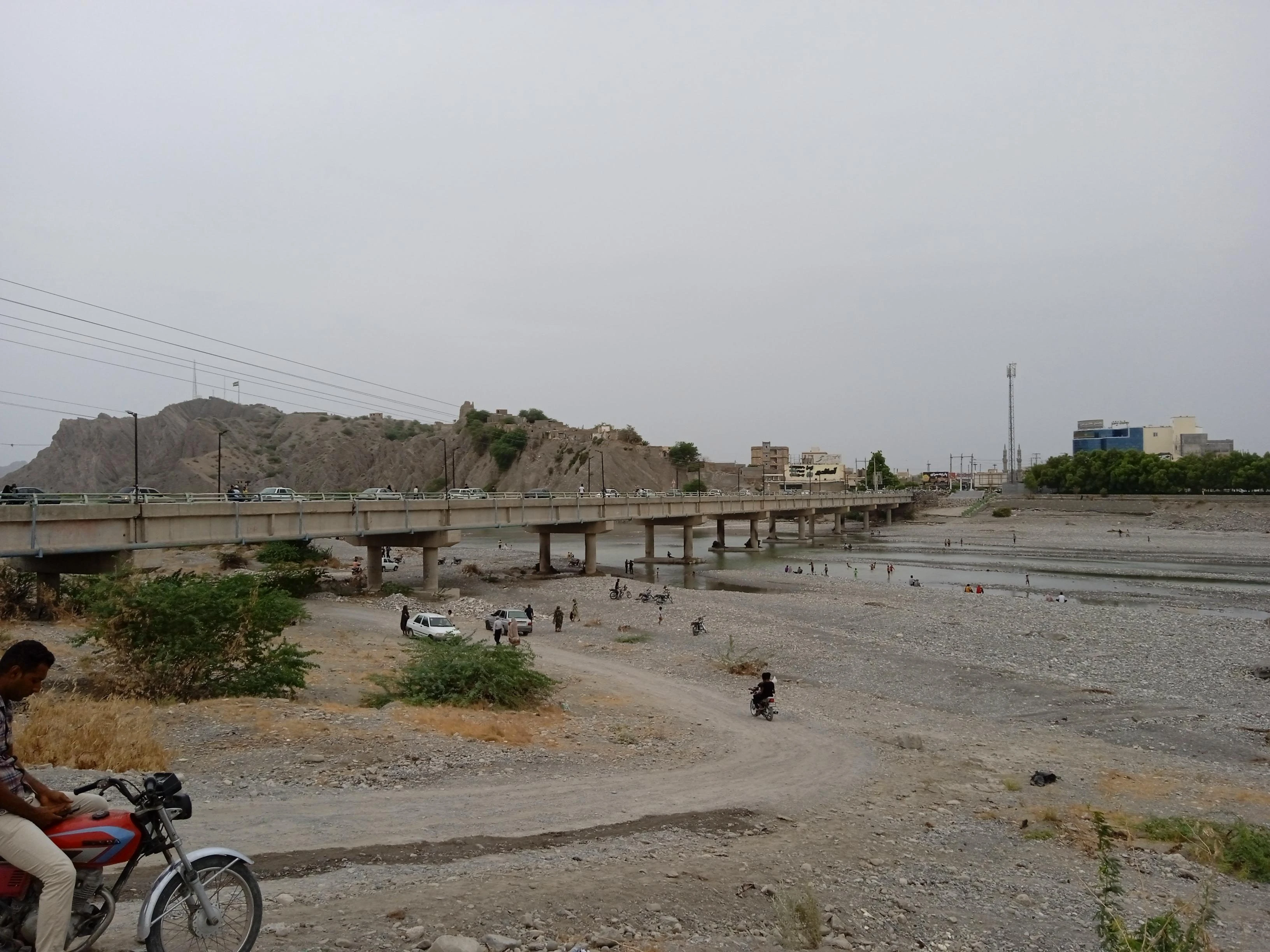 پل تاریخی میناب