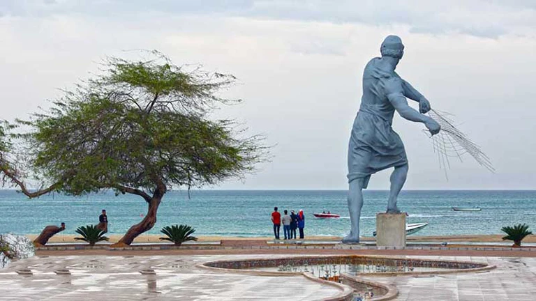 پارک ساحلی مرد ماهیگیر کیش