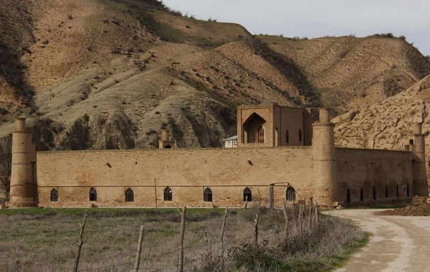 مدرسه و مسجد کریم ایشان مراوه تپه