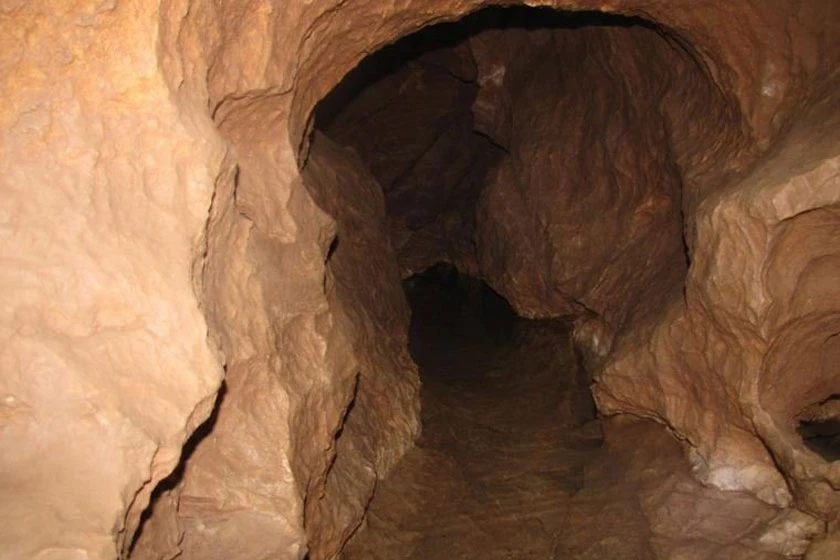 غار گرو یا گروآ دوزین گالیکش