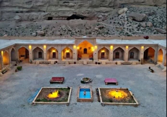 Karawanserei Izadkhast Abadeh
