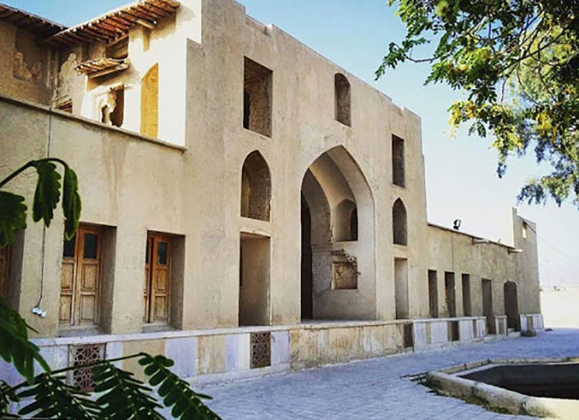 باغ تاریخی نشاط لار