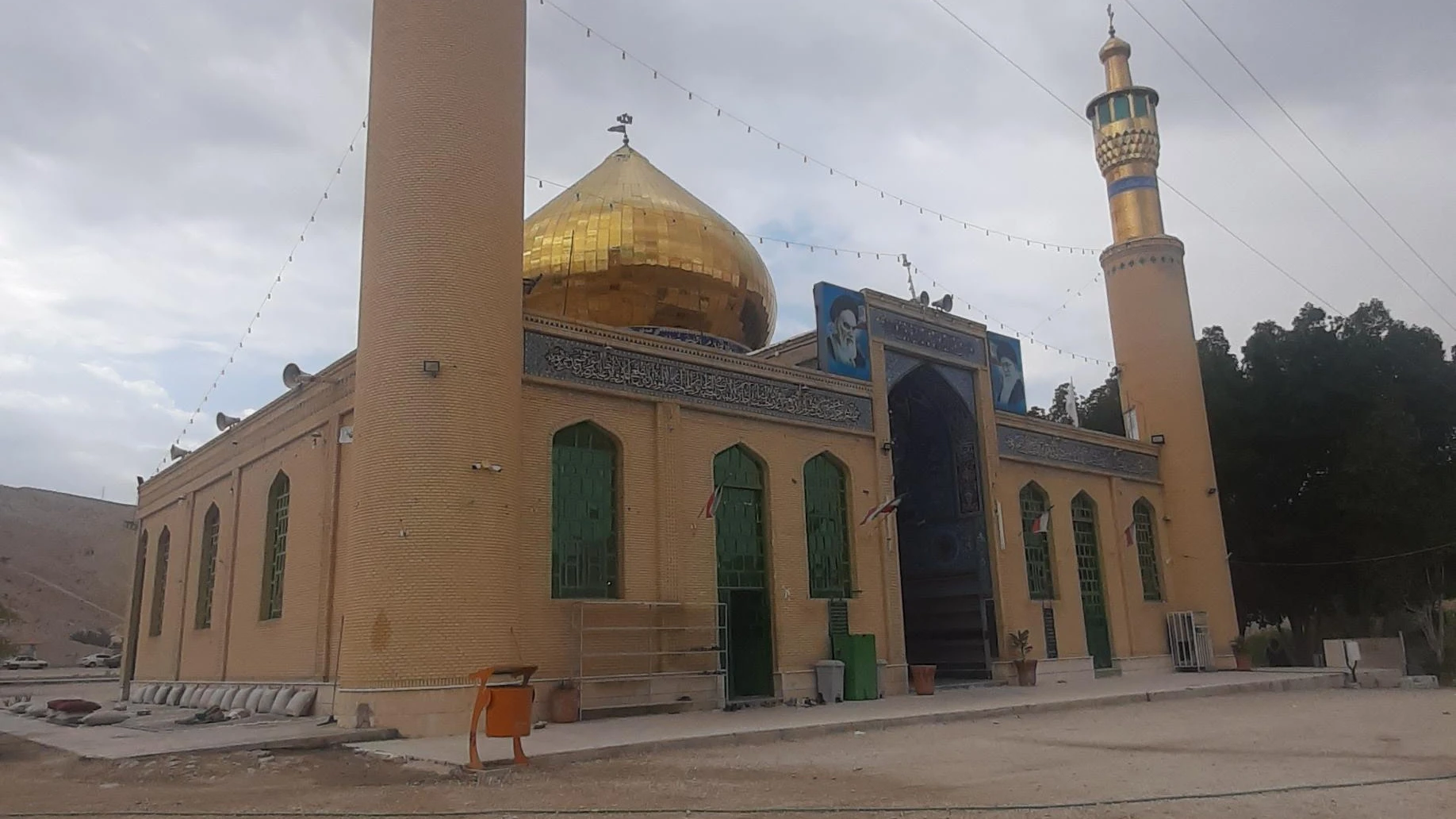 El santuario sagrado del Imamzadeh Mirabol Beh Biram Lar