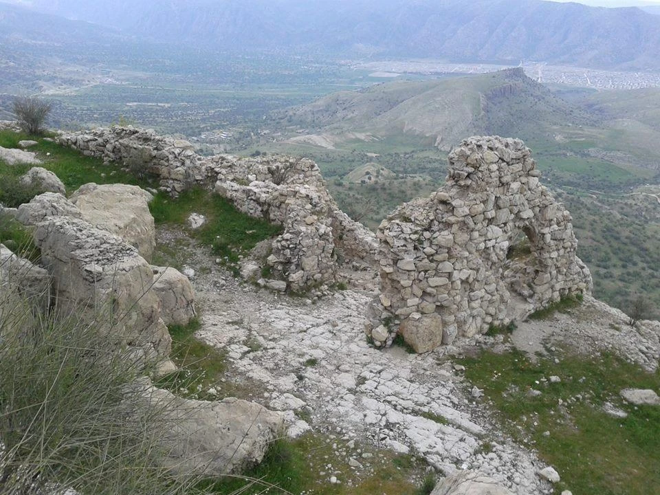 قلعه سفید ممسنی