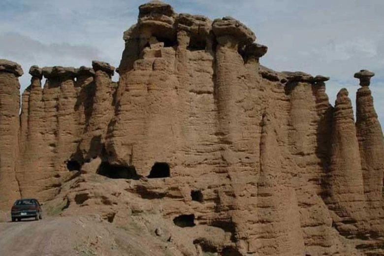 Piruz Gat Castle Tis Chabahar